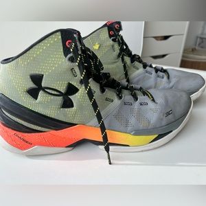 Under Armour MENS Curry 2 (Irons Sharpens Iron) size 13 - Retro